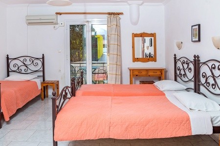 Grécko Lefkada Kostas 15 dňový pobyt Bez stravy Letecky Letisko: Praha September 2025 ( 4/09/25-18/09/25)