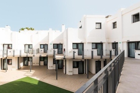 Kanárske ostrovy Tenerife Bungalovy Barranco 6 dňový pobyt Bez stravy Letecky Letisko: Budapešť October 2026 ( 4/10/26- 9/10/26)