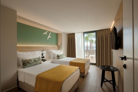 Sailors Beach Club - 18