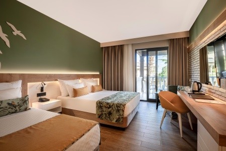 Sailors Beach Club - 22