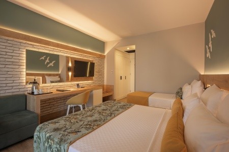 Sailors Beach Club - 23