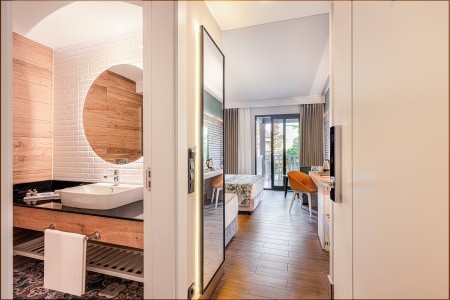 Sailors Beach Club - 24