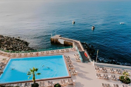 Madeira Funchal Pestana Carlton Madeira Premium Ocean Resort 8 dňový pobyt Raňajky Letecky Letisko: Viedeň March 2026 ( 6/03/26-13/03/26)