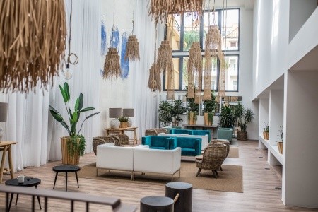 Madeira Caniço The Views Oasis 8 dňový pobyt Polpenzia Letecky Letisko: Budapešť September 2026 ( 7/09/26-14/09/26)