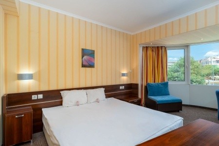 Bulharsko Nesebar Mpm Arsena 12 dňový pobyt Ultra All inclusive Letecky Letisko: Katovice August 2026 (21/08/26- 1/09/26)