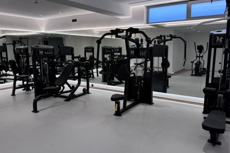 Angela Downtown - 38