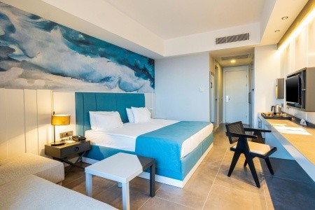 Turecko Antalya Crystal Centro Resort 12 dňový pobyt All Inclusive Letecky Letisko: Bratislava July 2026 (24/07/26- 4/08/26)