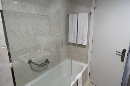 Kanárske ostrovy Tenerife Blue Sea Puerto Resort 4 dňový pobyt Polpenzia Letecky Letisko: Budapešť May 2026 (30/05/26- 2/06/26)