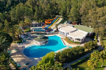 Green Bay Resort & Spa - 149