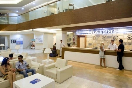 Green Bay Resort & Spa - 150