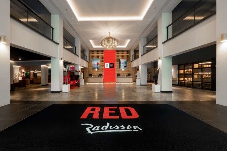 Radisson Red Phuket Patong Beach - 40