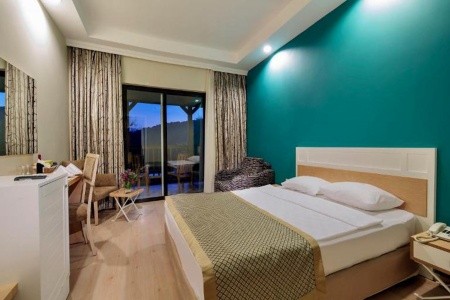 Green Bay Resort & Spa - 158