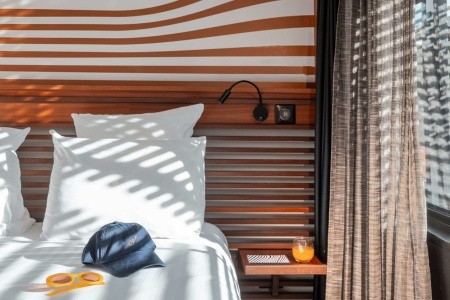 Off Paris Seine - 64