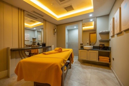 Turecko Side Side Moon Palace 15 dňový pobyt Ultra All inclusive Letecky Letisko: Katovice May 2026 (27/05/26-10/06/26)