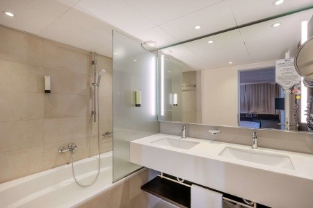 Nemecko Berlín Park Inn by Radisson Berlin Alexanderplatz 8 dňový pobyt Polpenzia Vlastná January 2026 (25/01/26- 1/02/26)