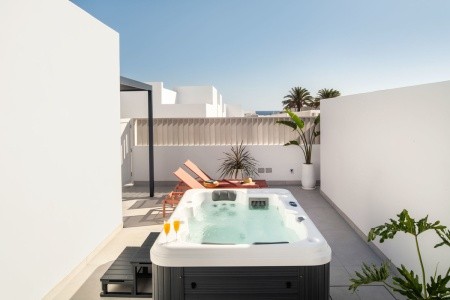 Kanárske ostrovy Lanzarote Nazaret Beach 15 dňový pobyt Bez stravy Letecky Letisko: Praha May 2026 (26/05/26- 9/06/26)