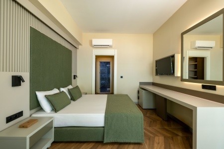 Crystal Flora Beach Resort - 114