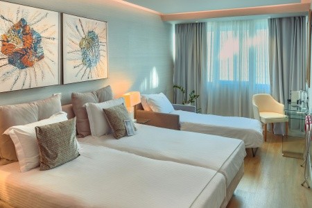 St. George Lycabettus - 107