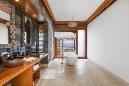 Furaveri Island Resort & Spa (Raa Atoll) - 30