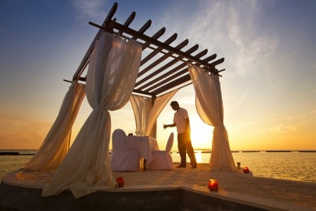 Maldivy Severný Atol Male Kurumba Resort 11 dňový pobyt Raňajky Letecky Letisko: Praha June 2026 (14/06/26-24/06/26)