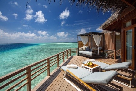 Maldivy Severný Atol Male Baros Maldives 12 dňový pobyt Polpenzia Letecky Letisko: Praha April 2026 (29/04/26-10/05/26)