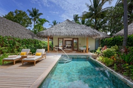 Maldivy Severný Atol Male Baros Maldives 12 dňový pobyt Polpenzia Letecky Letisko: Praha April 2026 (29/04/26-10/05/26)