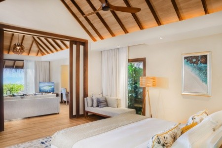 Maldivy Severný Atol Male Baros Maldives 12 dňový pobyt Polpenzia Letecky Letisko: Praha April 2026 (29/04/26-10/05/26)