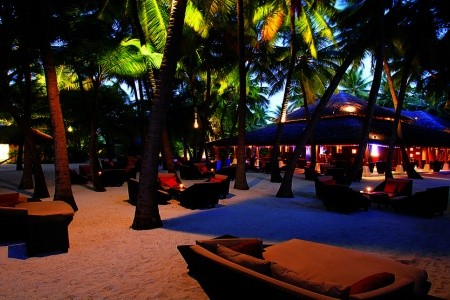 Maldivy Severný Atol Male Baros Maldives 12 dňový pobyt Polpenzia Letecky Letisko: Praha April 2026 (29/04/26-10/05/26)