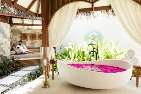 Maldivy Severný Atol Male Baros Maldives 12 dňový pobyt Polpenzia Letecky Letisko: Praha April 2026 (29/04/26-10/05/26)