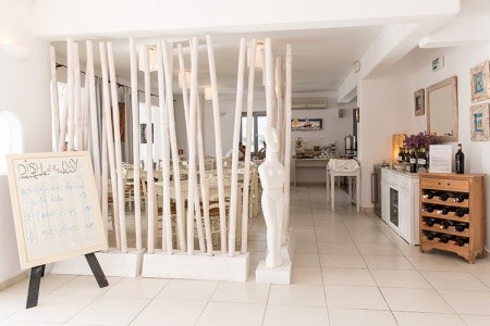 Paros Bay Sea Resort - 9