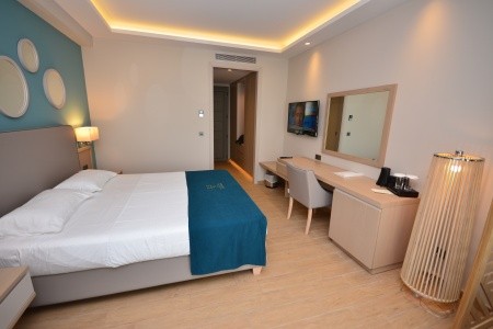 Almyros Beach Resort & Spa - 72