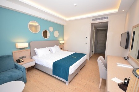 Almyros Beach Resort & Spa - 86