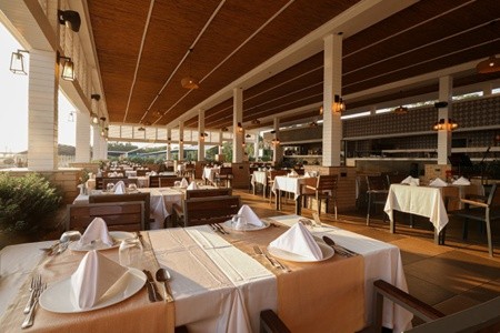 Turecko Turecká riviéra Crystal Admiral Resort & Spa 7 dňový pobyt Ultra All inclusive Letecky Letisko: Praha June 2026 ( 5/06/26-11/06/26)