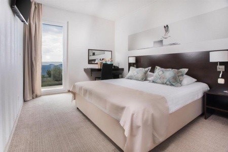 Vily Arausana & Antonina - 30