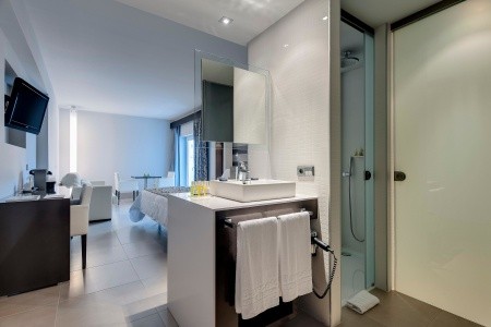Španielsko Menorca Barceló Hamilton Menorca - Adults Only 5 dňový pobyt Polpenzia Letecky Letisko: Budapešť October 2026 ( 6/10/26-10/10/26)