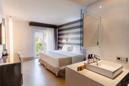 Španielsko Menorca Barceló Hamilton Menorca - Adults Only 5 dňový pobyt Polpenzia Letecky Letisko: Budapešť October 2026 ( 6/10/26-10/10/26)