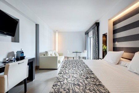Španielsko Menorca Barceló Hamilton Menorca - Adults Only 5 dňový pobyt Polpenzia Letecky Letisko: Budapešť October 2026 ( 6/10/26-10/10/26)