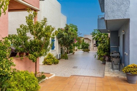 Evina Rooms & Villas - 20