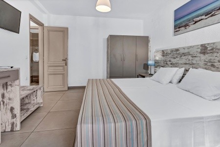 Evina Rooms & Villas - 29