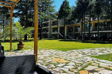 Queen Nelly Park - 14