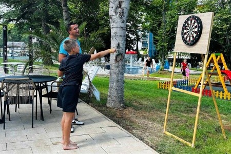 Queen Nelly Park - 21