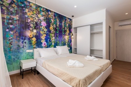 Aqua Luxury Suites - 15