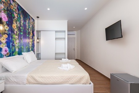 Aqua Luxury Suites - 16