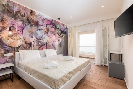 Aqua Luxury Suites - 23