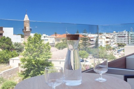 The City Hotel & Suites