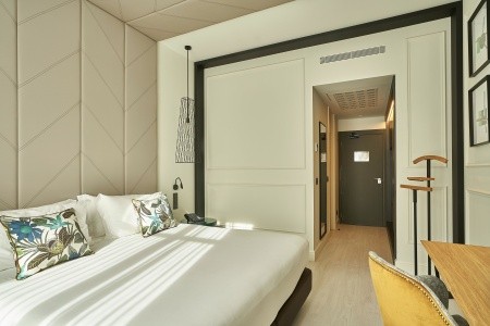 Vincci Larios Diez - 49