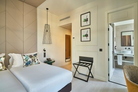 Vincci Larios Diez - 54