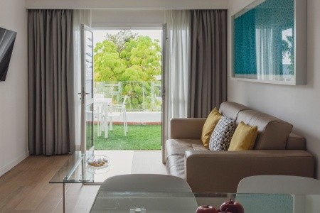 Flamingo Beach Mate - 84