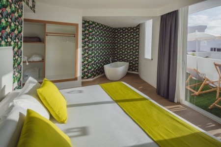 Flamingo Beach Mate - 86