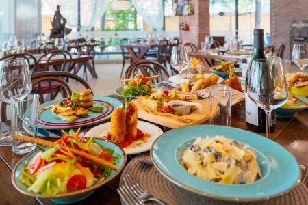 Bulharsko Slnečné Pobrežie Asteria Family Sunny Beach 8 dňový pobyt Ultra All inclusive Letecky Letisko: Praha June 2026 ( 5/06/26-12/06/26)